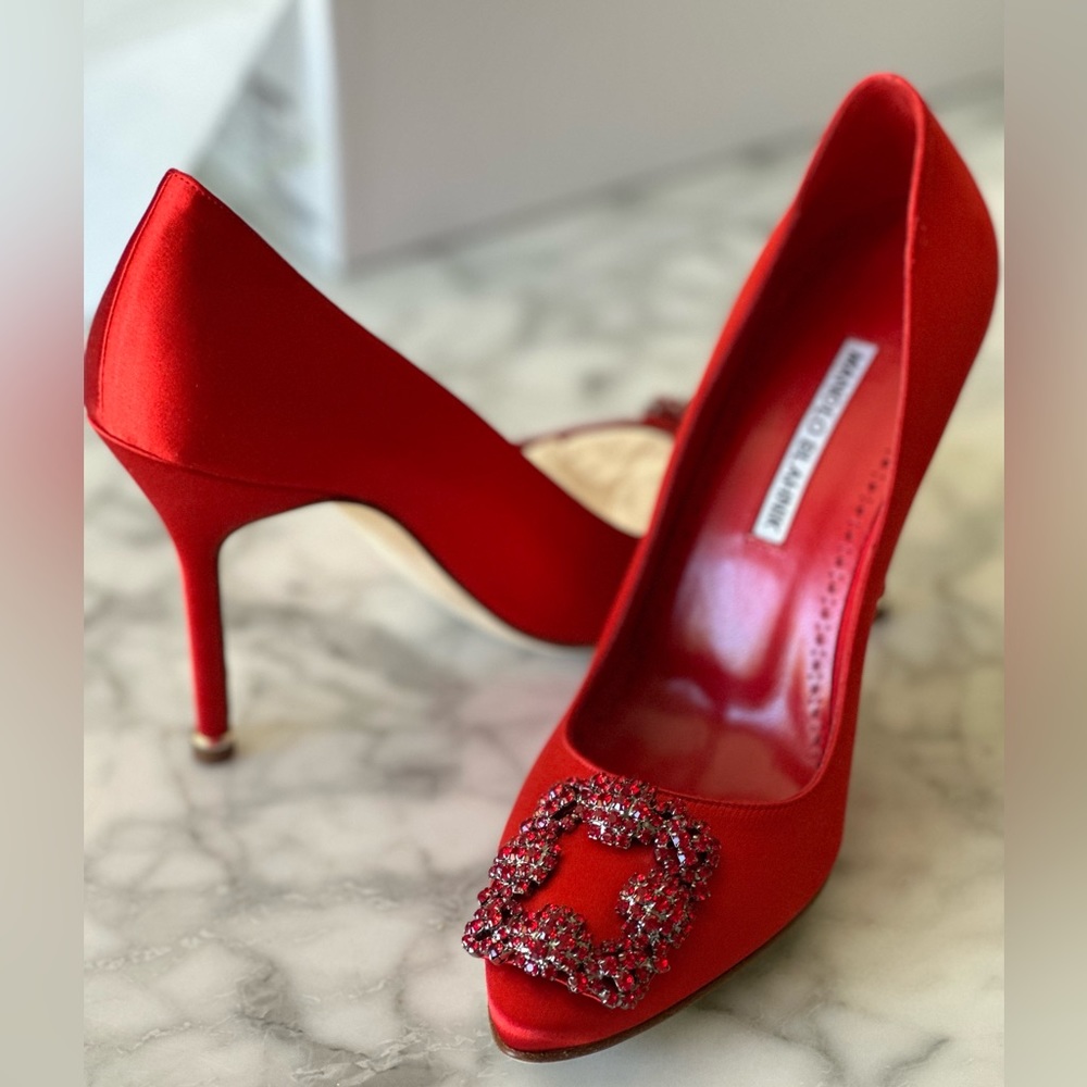 🎉SOLD 🎉Manolo Blahnik Hangisi 105MM Embellished Satin Pumps red 38.5 new